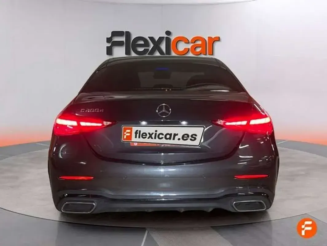 Usado Mercedes C200 163 CV (119 kW) 2023 Gris Familiar