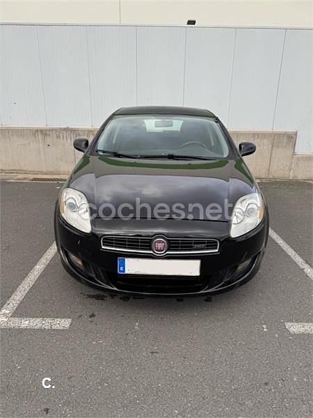 Negro Usado 2008 Fiat Bravo Emotion Utilitario | 3000 € (Super precio) - Imagen 1/4