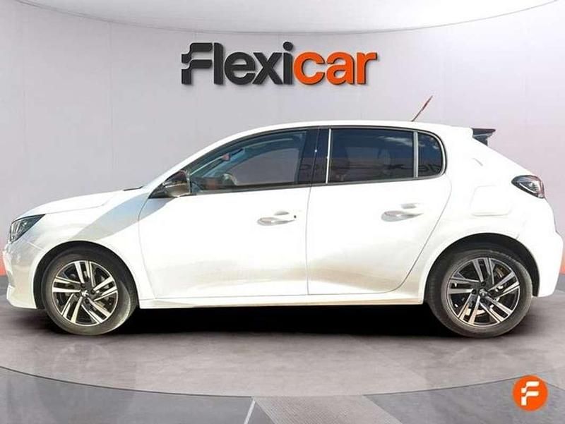 Usado Peugeot 208 Active 102 CV (75 kW) 2023 Blanco Utilitario