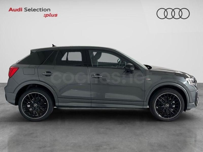 Usado Audi Q2 150 CV (110 kW) 2025 Gris / plata SUV