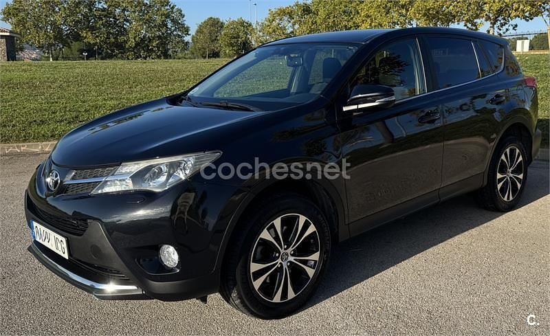 Usado Toyota RAV4 Executive 150 CV (110 kW) 2015 Negro SUV