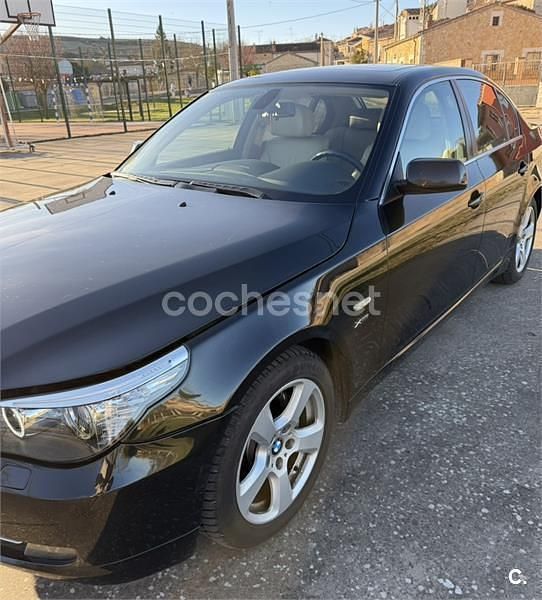 Usado BMW 530 231 CV (169 kW) 2008 Negro Berlina