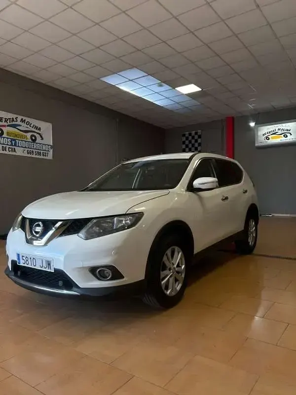 Usado Nissan X-Trail Acenta 131 CV (96 kW) 2015 Blanco SUV