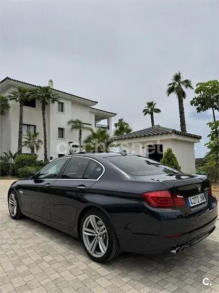 Usado BMW 520 Comfort Edition 184 CV (135 kW) 2012 Gris / plata Berlina