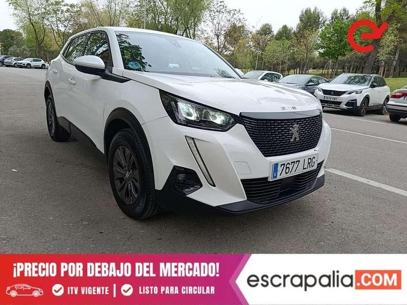 Usado Peugeot 2008 Active 110 CV (80 kW) 2021 Blanco SUV