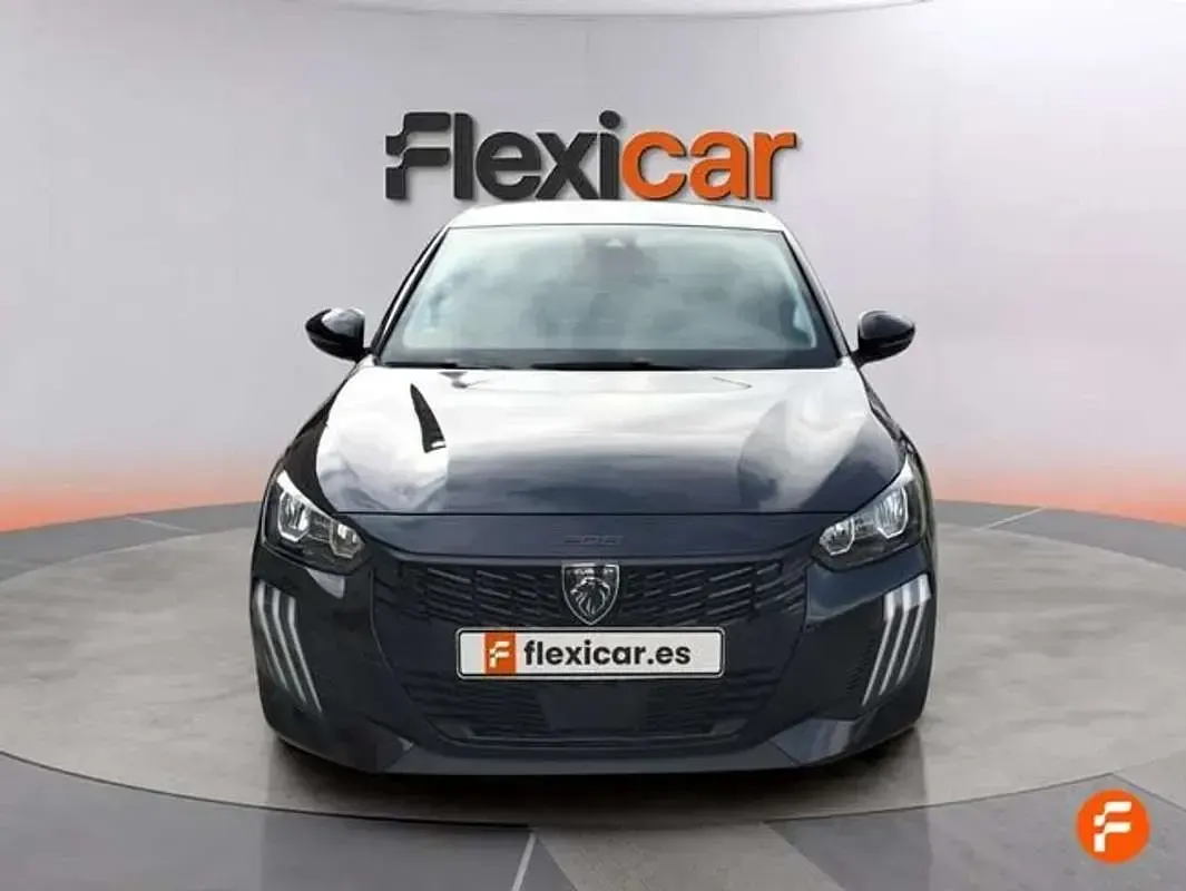 Usado Peugeot 208 Allure 101 CV (74 kW) 2025 Negro Utilitario