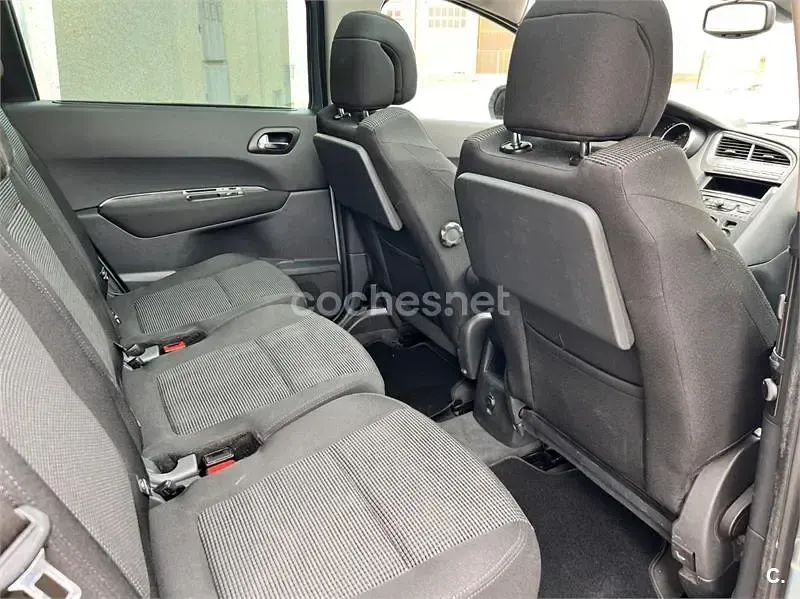 Usado Peugeot 5008 Sport 110 CV (80 kW) 2009 Azul Monovolumen