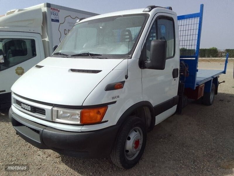 Blanco Usado 2001 Iveco Daily Van | 18.000 € - Imagen 1/3