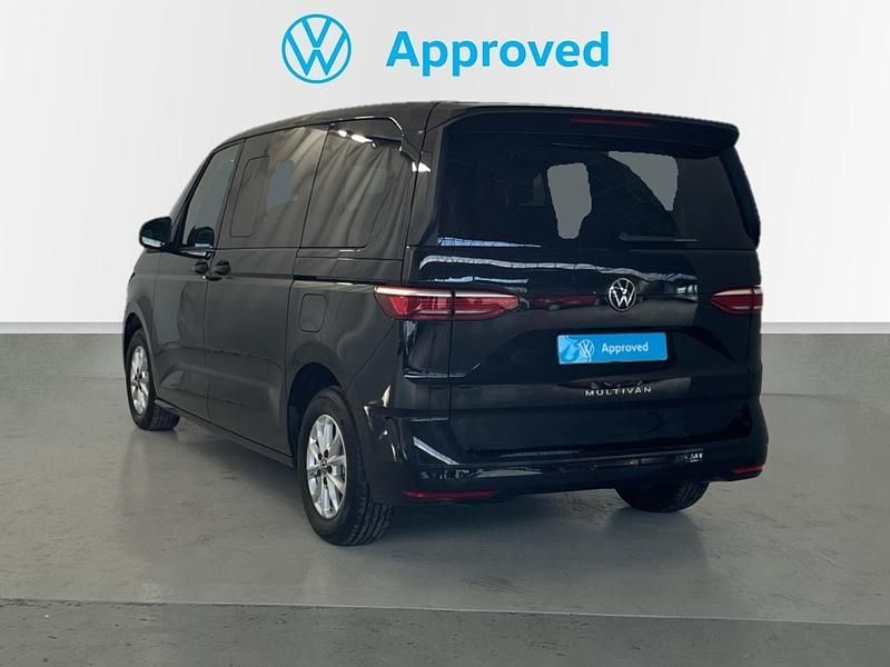 Usado VW Multivan 150 CV (110 kW) 2025 Negro Monovolumen