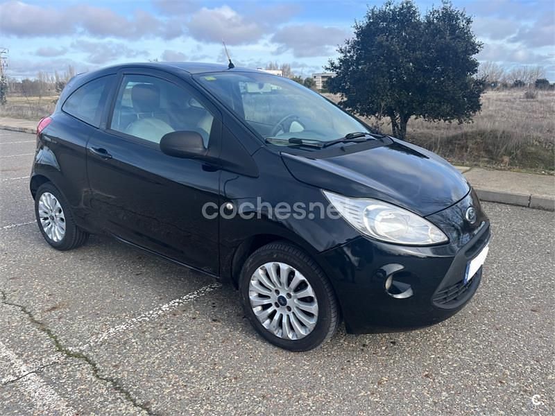 Negro Usado 2009 Ford Ka Titanium Berlina | 3200 € (Buen precio) - Imagen 1/4