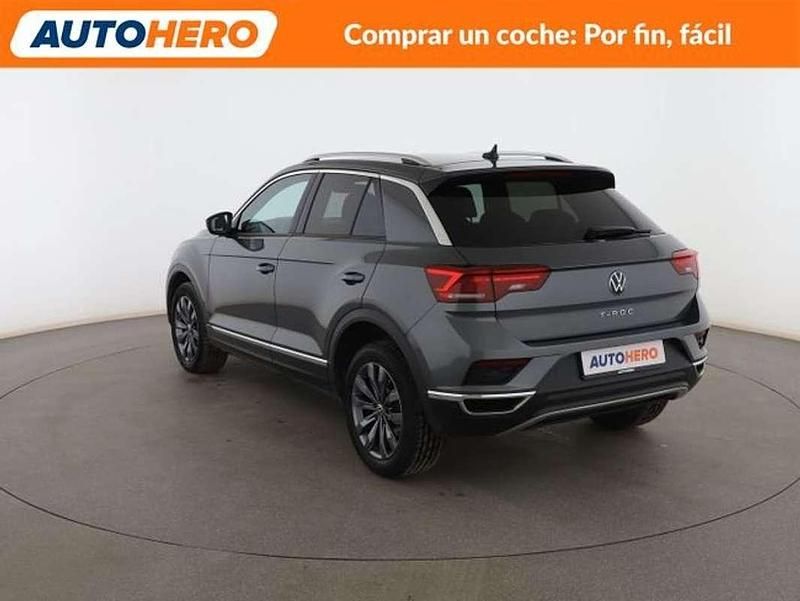 Usado VW T-Roc Sport 151 CV (111 kW) 2021 Gris SUV