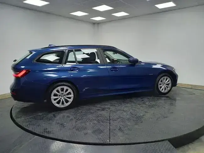 Usado BMW 330e 292 CV (214 kW) 2022 Azul Berlina