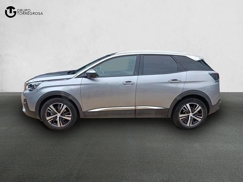Usado Peugeot 3008 Allure 130 CV (95 kW) 2020 Gris / plata SUV