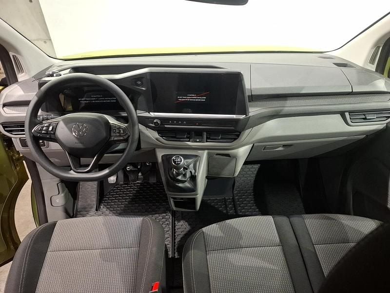 Usado VW Transporter 150 CV (110 kW) 2026 Warm green metalizado Van