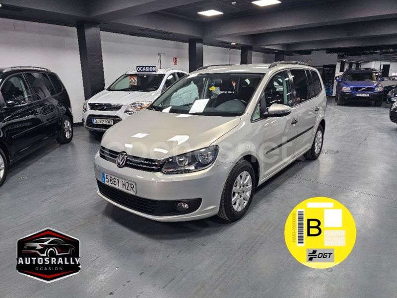 Gris / plata Usado 2014 VW Touran Advance Monovolumen | 10.499 € (Precio justo) - Imagen 1/4