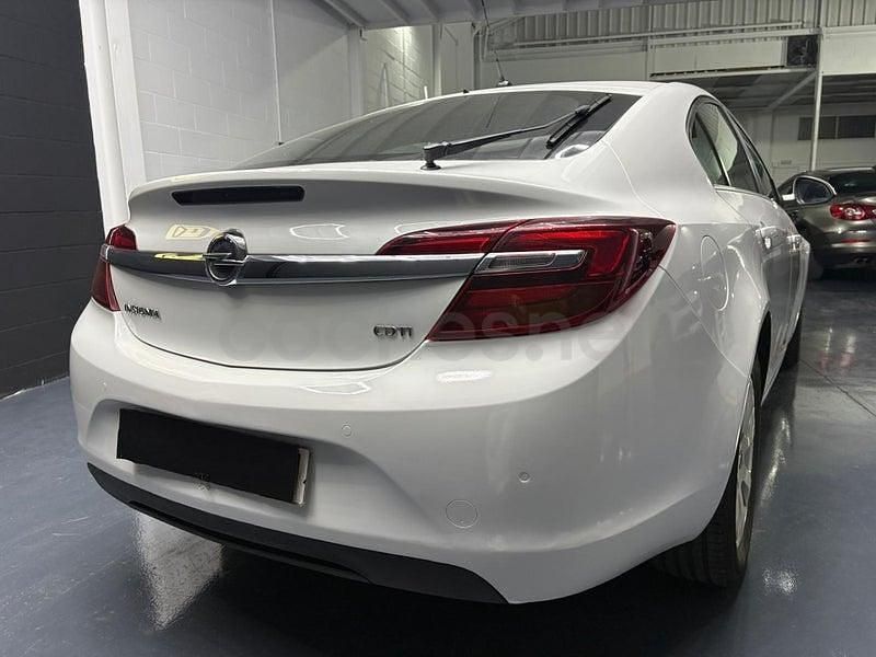 Usado Opel Insignia Selective 136 CV (100 kW) 2017 Blanco Berlina
