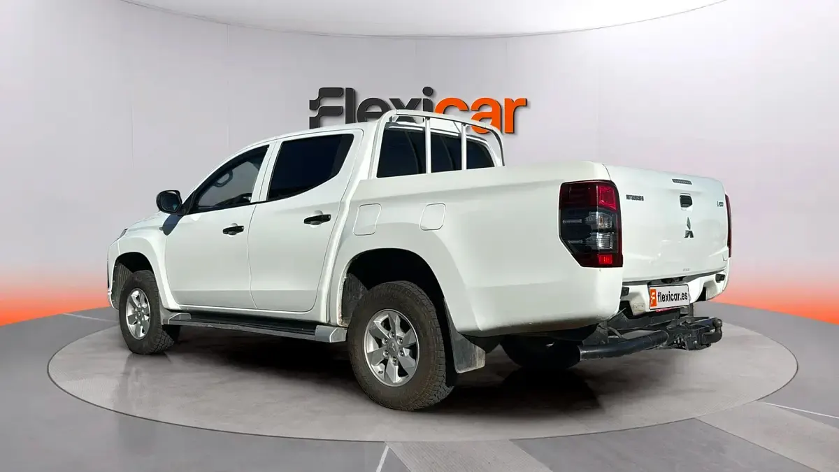 Usado Mitsubishi L200 150 CV (110 kW) 2020 Blanco Pickup/Camioneta