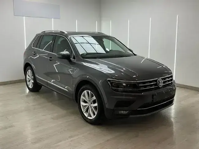 Usado VW Tiguan Advance 150 CV (110 kW) 2019 Gris SUV