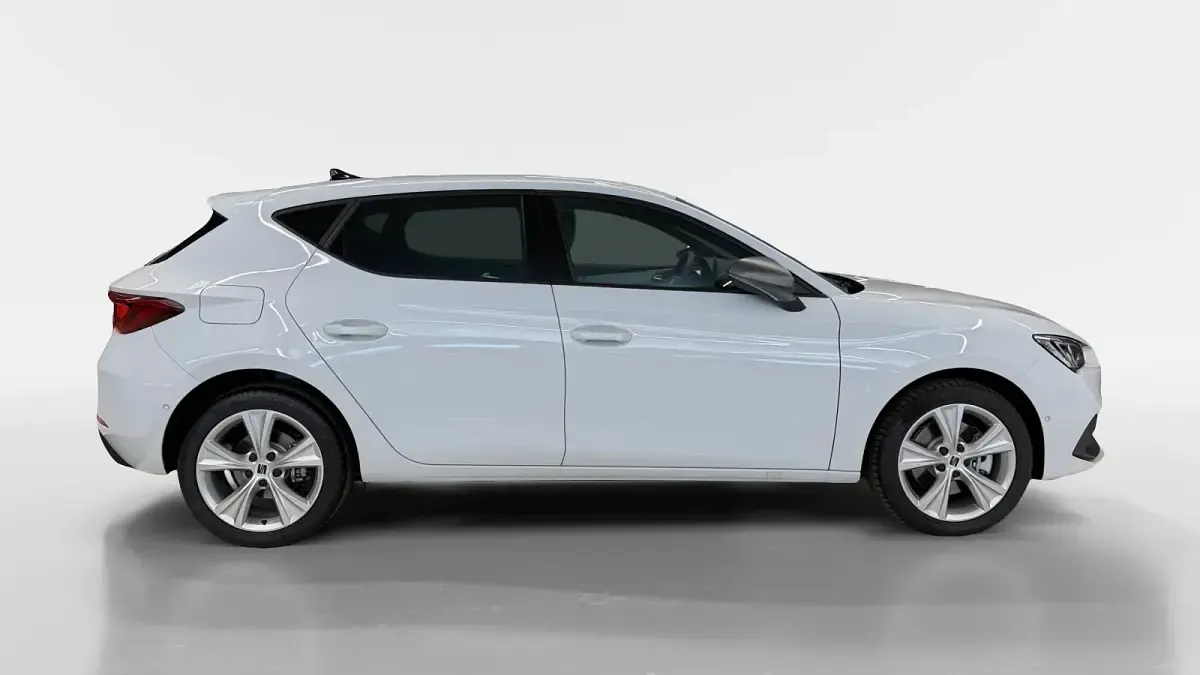 Nuevo Seat Leon FR 150 CV (110 kW) 2026 Berlina