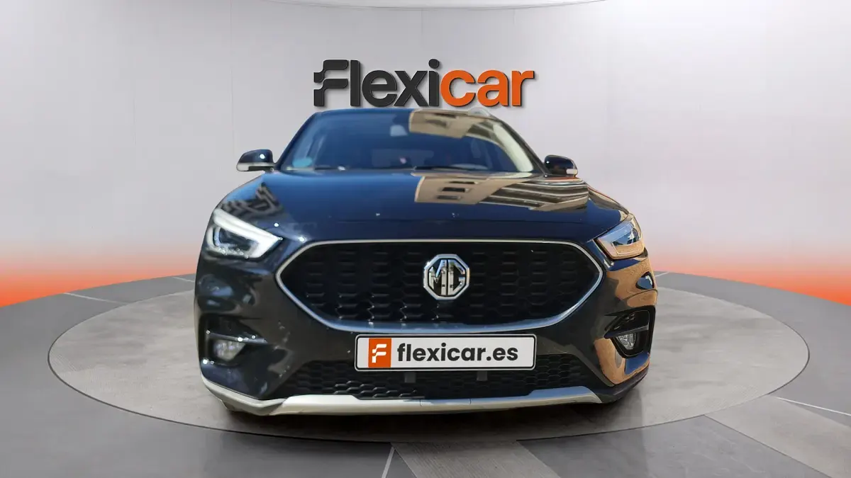 Usado MG ZS Luxury 111 CV (81 kW) 2023 Negro SUV