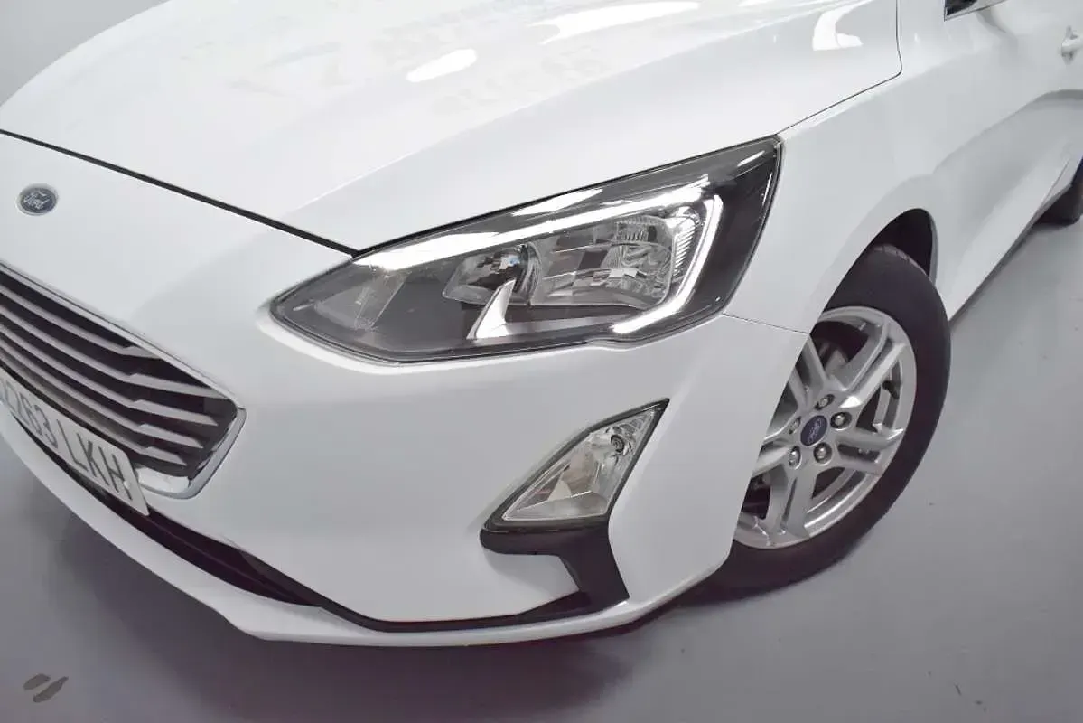 Usado Ford Focus Trend+ 120 CV (88 kW) 2020 Blanco Utilitario