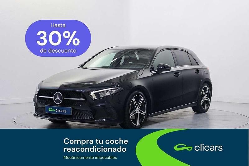 Usado Mercedes A180 116 CV (85 kW) 2019 Negro Utilitario