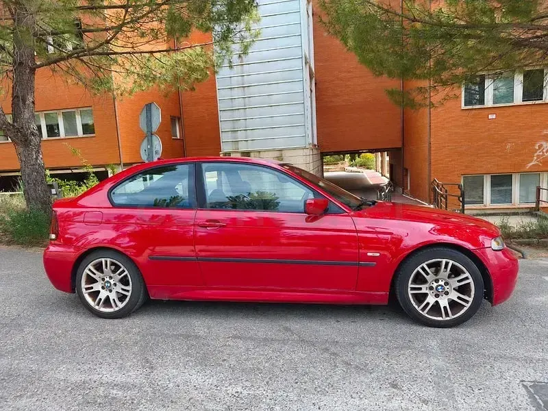 Usado BMW 320 150 CV (110 kW) 2004 Rojo Coupe