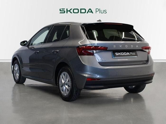 Usado Skoda Fabia Selection 115 CV (84 kW) 2025 Gris Utilitario