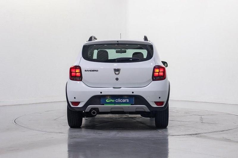 Usado Dacia Sandero Stepway 100 CV (73 kW) 2020 Blanco Berlina