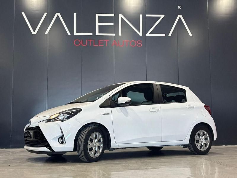 Blanco Usado 2019 Toyota Yaris Hybrid Active Berlina | 16.950 € (Precio justo) - Imagen 1/4