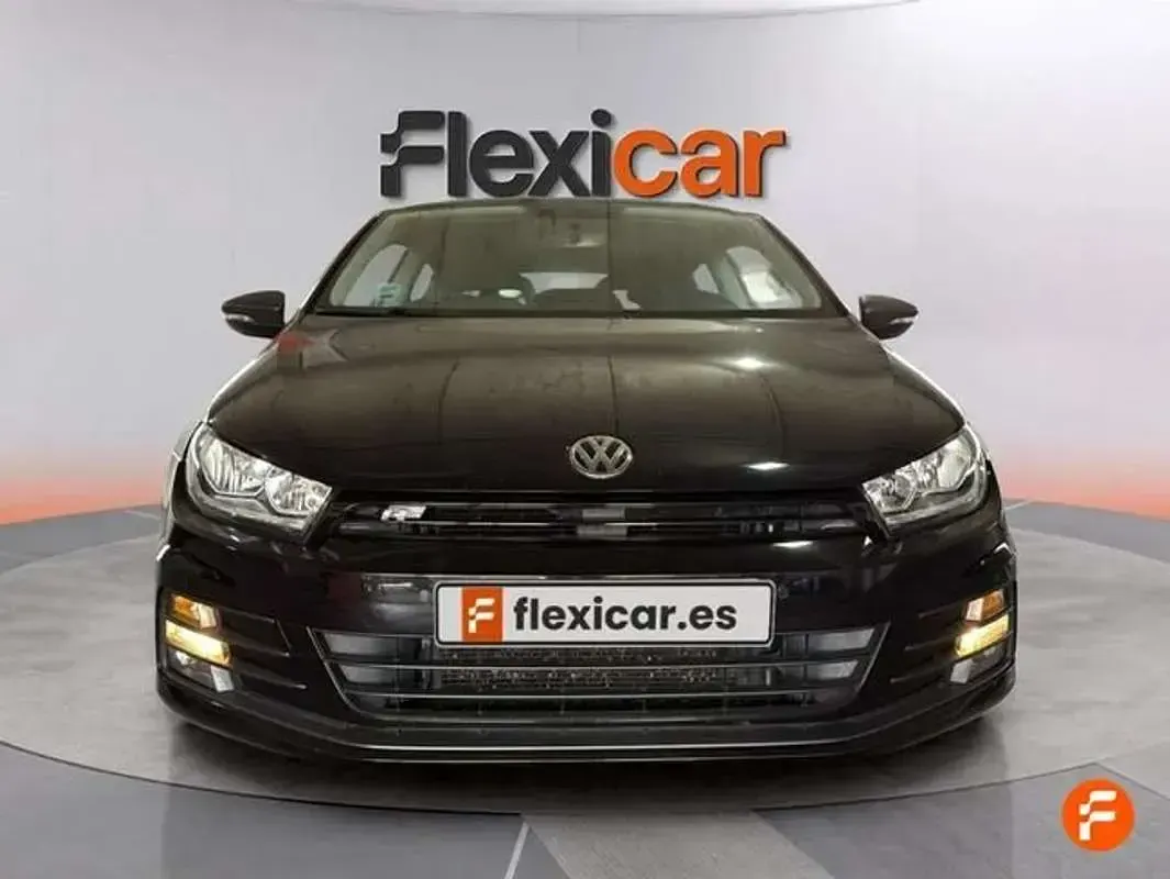 Usado VW Scirocco R-line 125 CV (91 kW) 2017 Negro Coupe