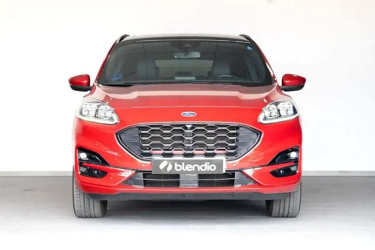 Usado Ford Kuga ST-Line X 225 CV (165 kW) 2021 Rojo SUV
