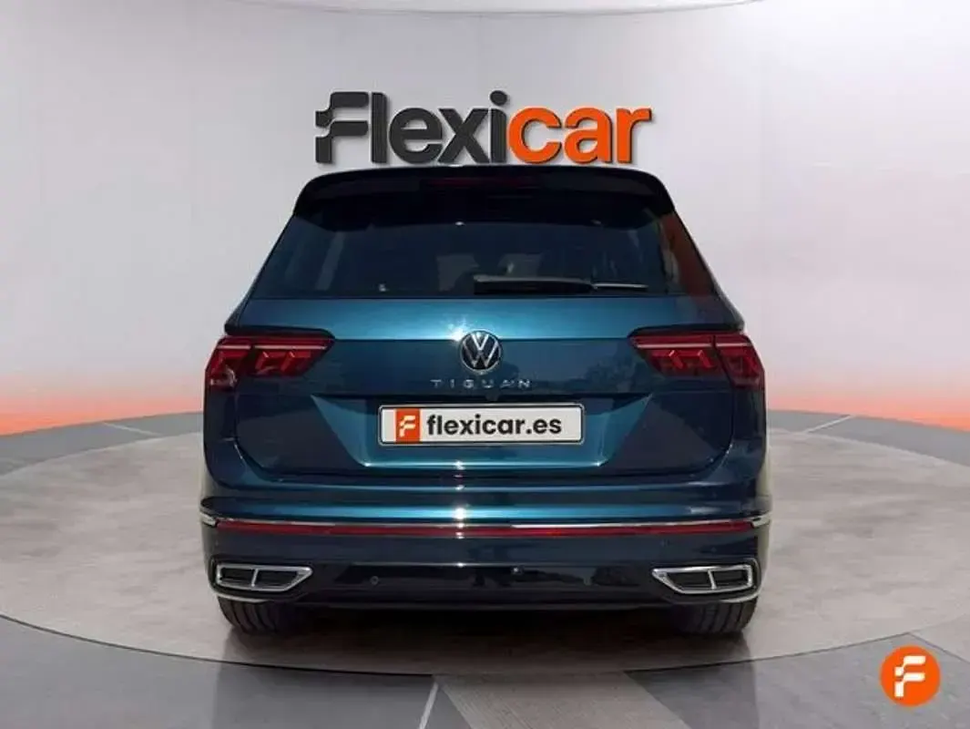 Usado VW Tiguan R-line 150 CV (110 kW) 2021 Azul SUV