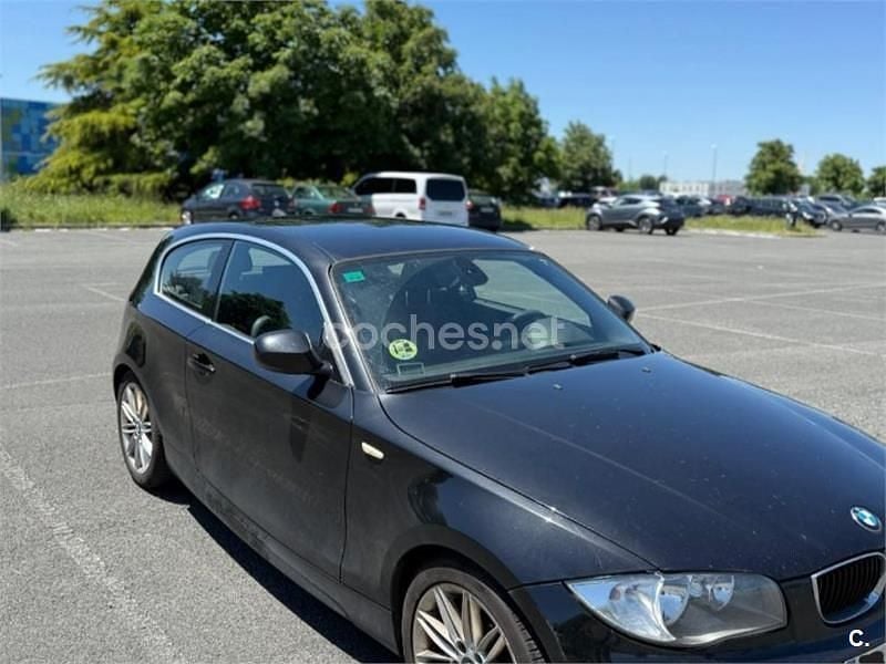 Negro Usado 2011 BMW 116 Utilitario | 7300 € (Precio justo) - Imagen 1/4