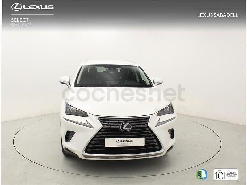 Usado Lexus NX300h Executive Line 197 CV (144 kW) 2018 Blanco SUV