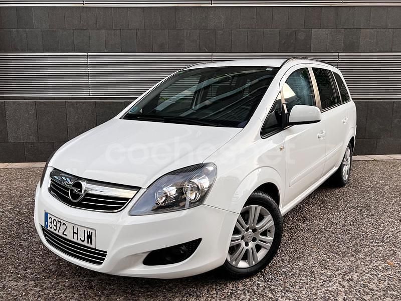 Usado Opel Zafira Family 115 CV (84 kW) 2012 Blanco Monovolumen