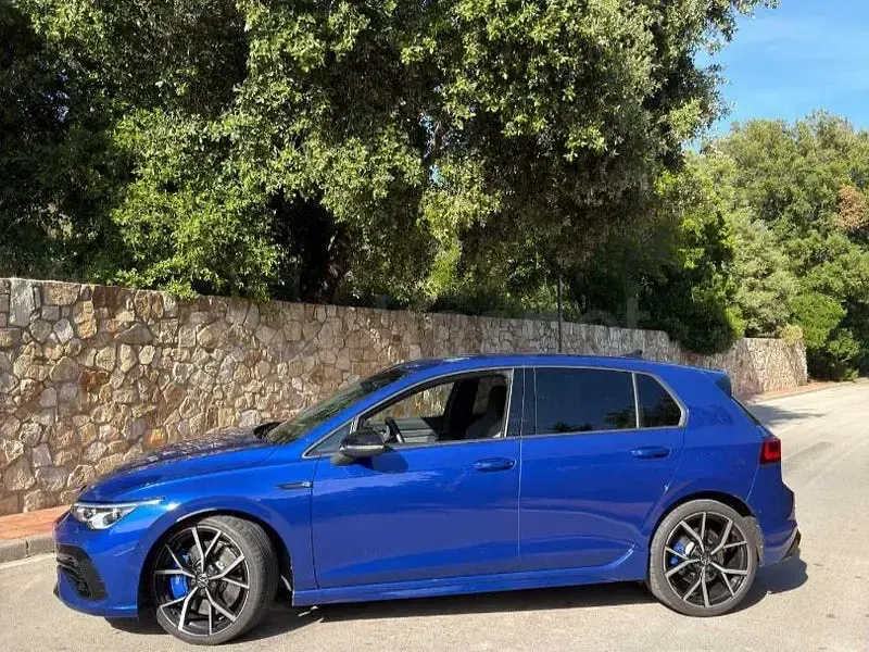 Usado VW Golf VIII R 320 CV (235 kW) 2022 Azul Berlina