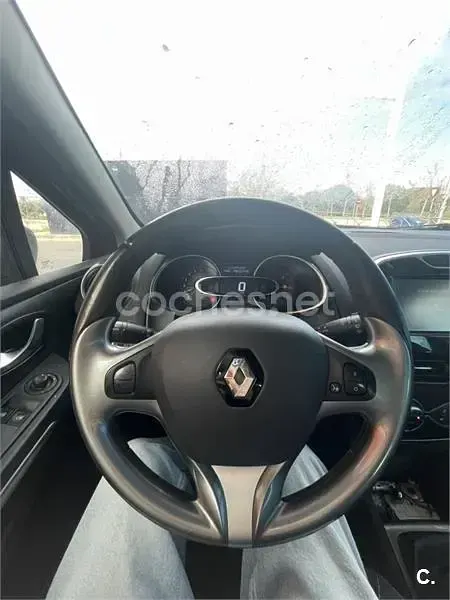 Usado Renault Clio IV LIMITED 90 CV (66 kW) 2016 Rojo Berlina