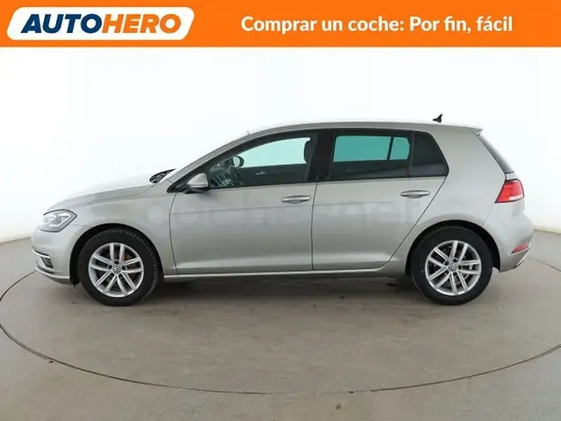 Usado VW Golf Sportsvan Advance 115 CV (84 kW) 2019 Gris / plata Monovolumen