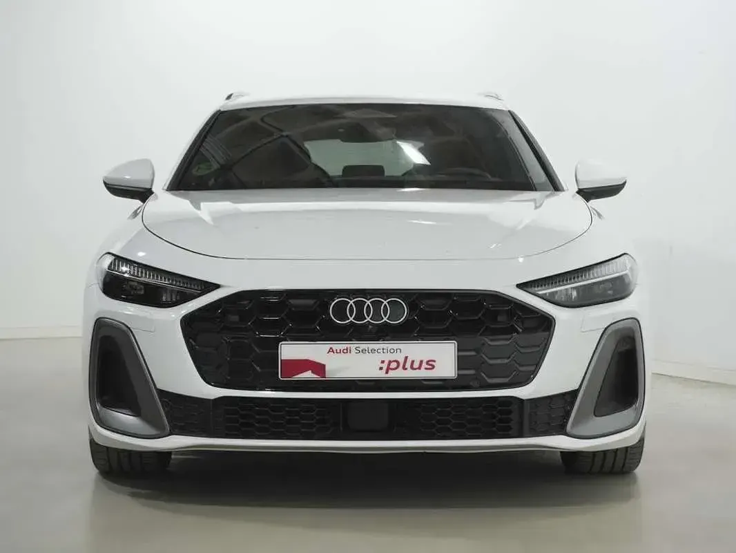 Usado Audi A5 S-Line 204 CV (150 kW) 2024 Blanco Familiar