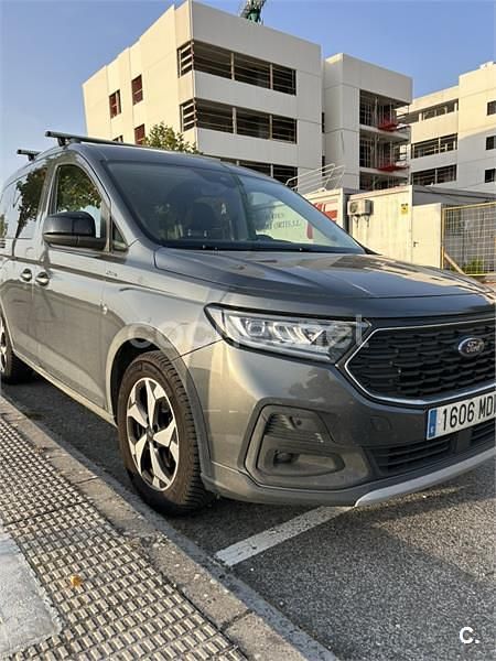 Gris / plata Usado 2023 Ford Tourneo Connect Active Monovolumen | 26.500 € (Precio justo) - Imagen 1/4