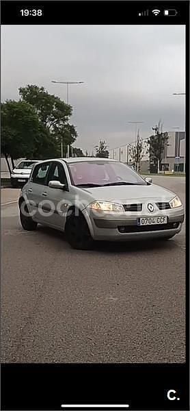 Gris / plata Usado 2002 Renault Mégane II Authentique Berlina | 2000 € (Precio justo) - Imagen 1/4