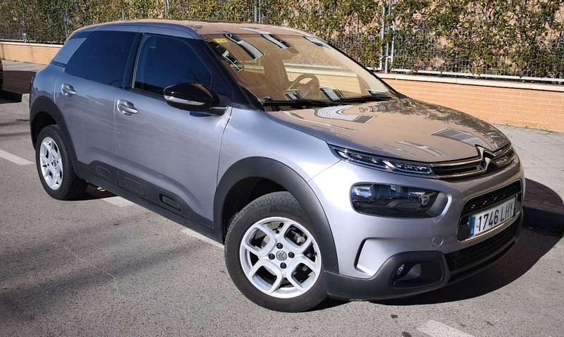 Usado Citroën C4 Cactus PureTech 110 CV (80 kW) 2020 Gris Utilitario