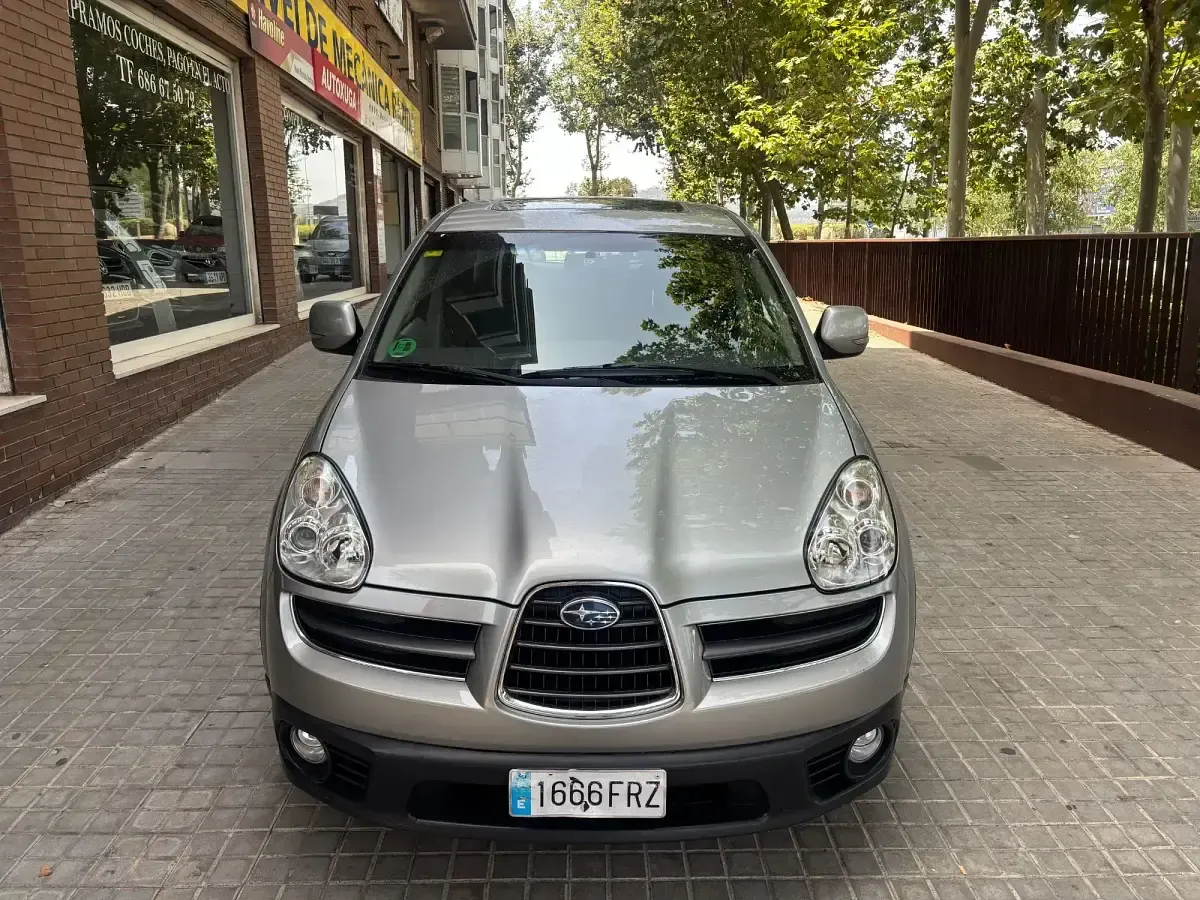 Usado Subaru Tribeca 245 CV (180 kW) 2007 Gris SUV