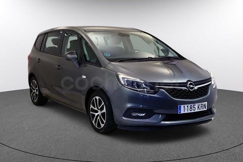 Usado Opel Zafira Selective 136 CV (100 kW) 2018 Gris / plata Monovolumen