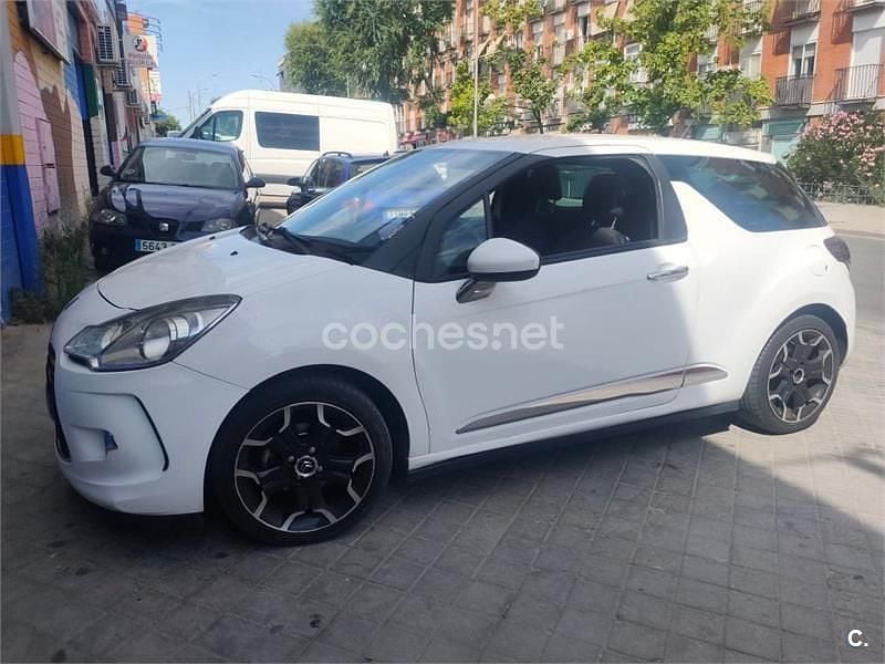 Begagnad Citroën DS3 92 HK (67 kW) 2014 Vit Sedan