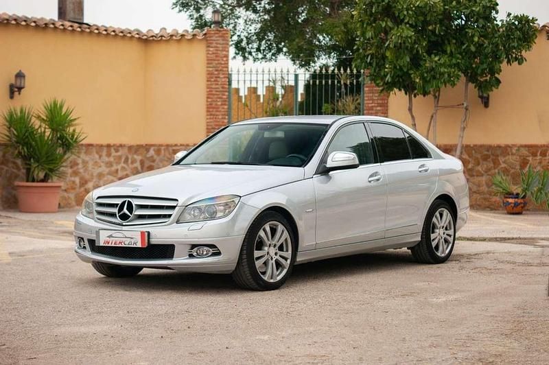 Usado Mercedes C320 Avantgarde 224 CV (164 kW) 2008 Negro Berlina