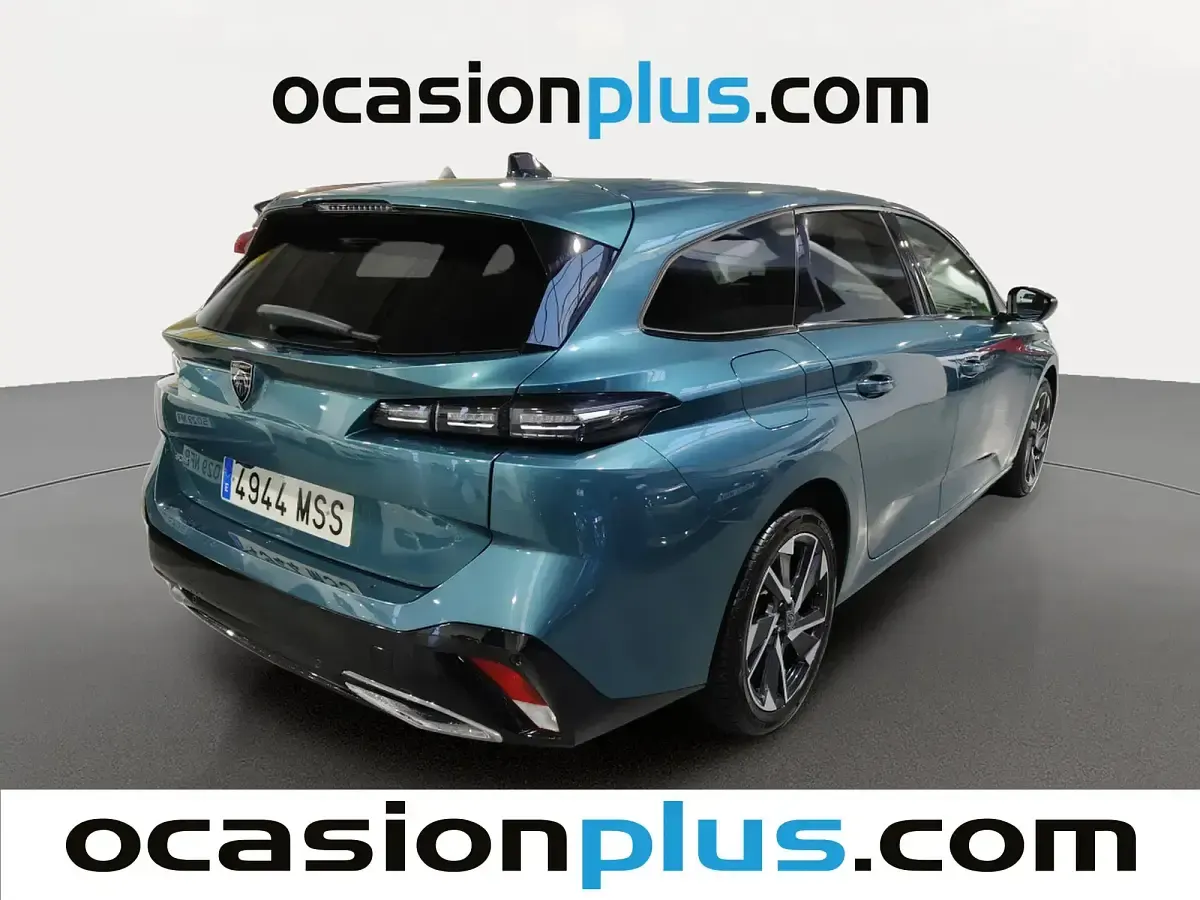 Usado Peugeot 308 Allure 130 CV (95 kW) 2024 Azul Familiar