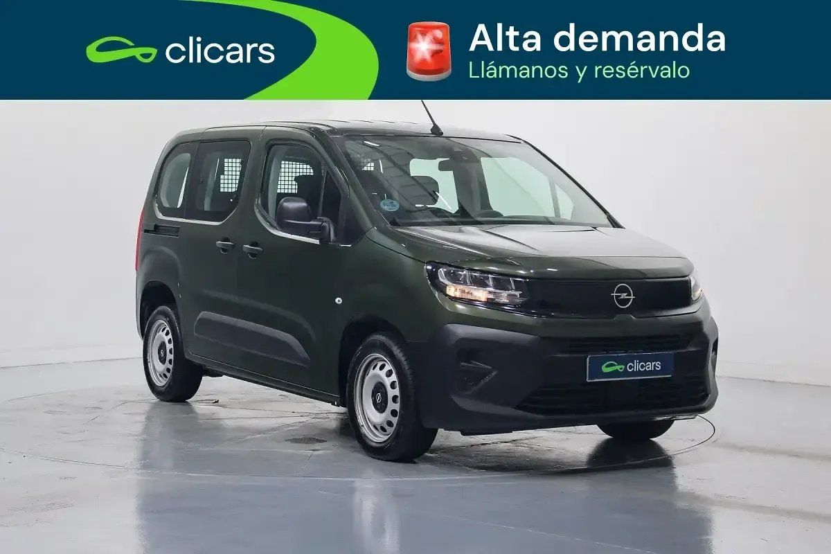 Usado Opel Combo Edition 100 CV (73 kW) 2025 Verde Monovolumen