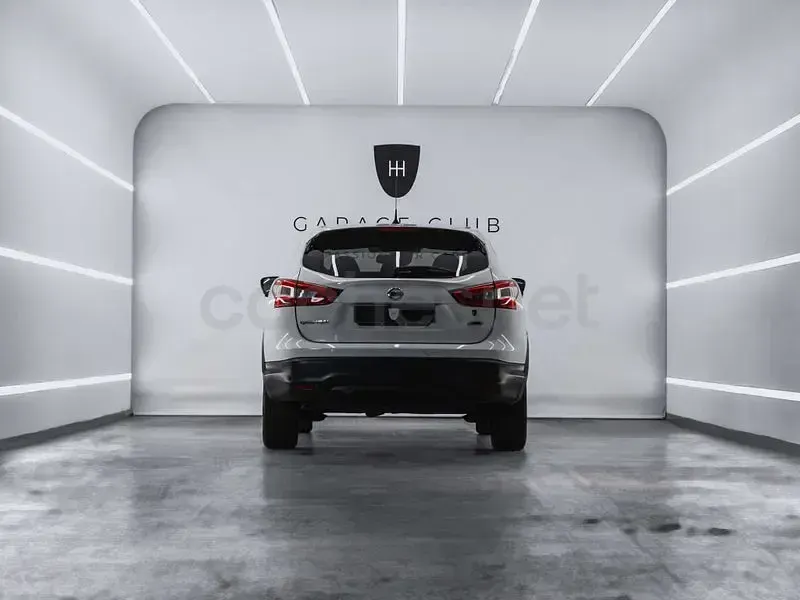 Usado Nissan Qashqai N-Connecta 110 CV (80 kW) 2015 Blanco SUV